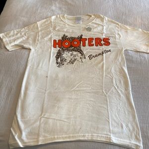 Hooters tshirt from Brampton Ontario Canada